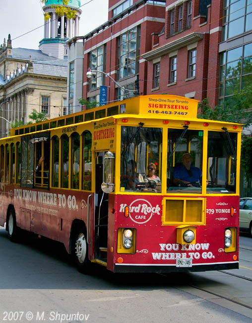 Toronto Sightseeing Bus