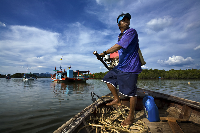Boatman, Krabi (Thailand)