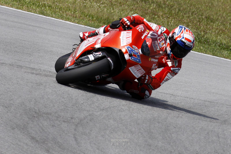 27 Casey Stoner