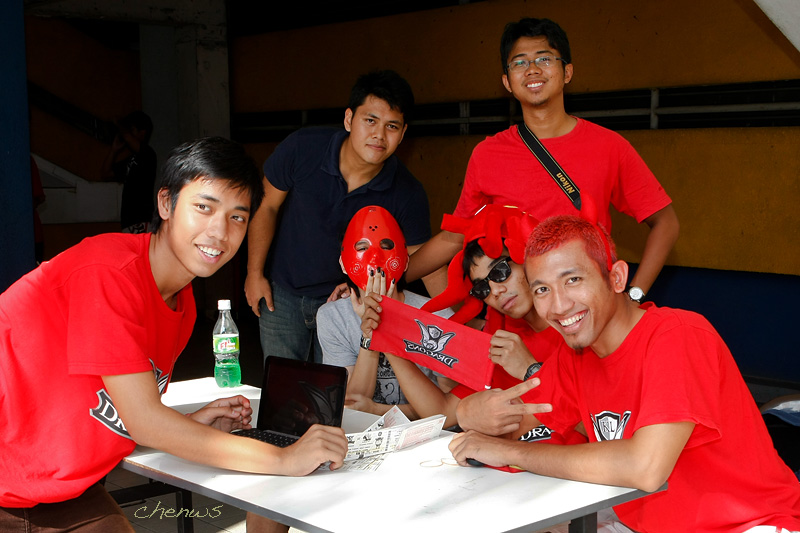 KL Dragons fans (CWS1921.jpg)