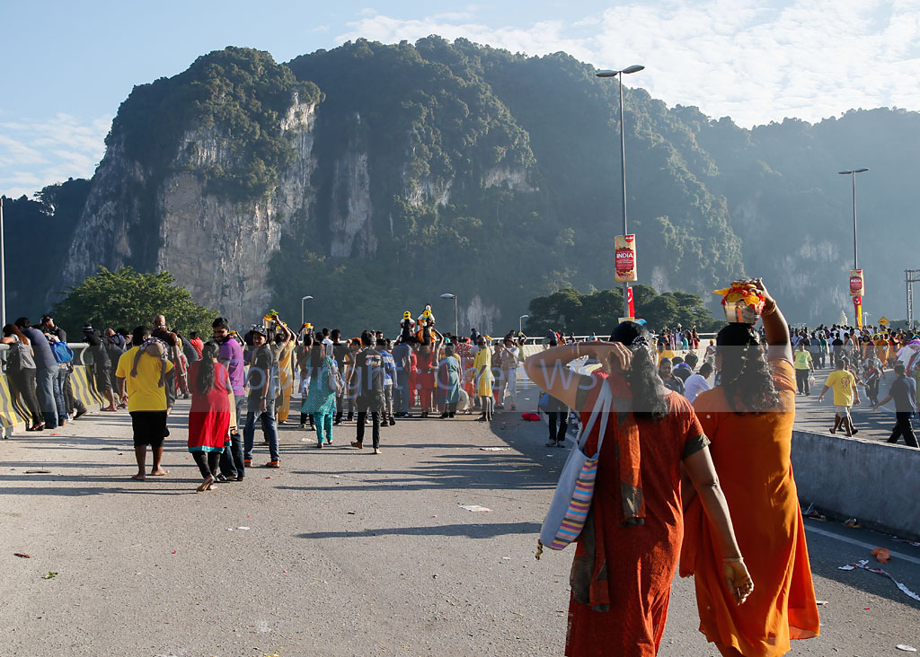 Devotees make their way to Batu Caves