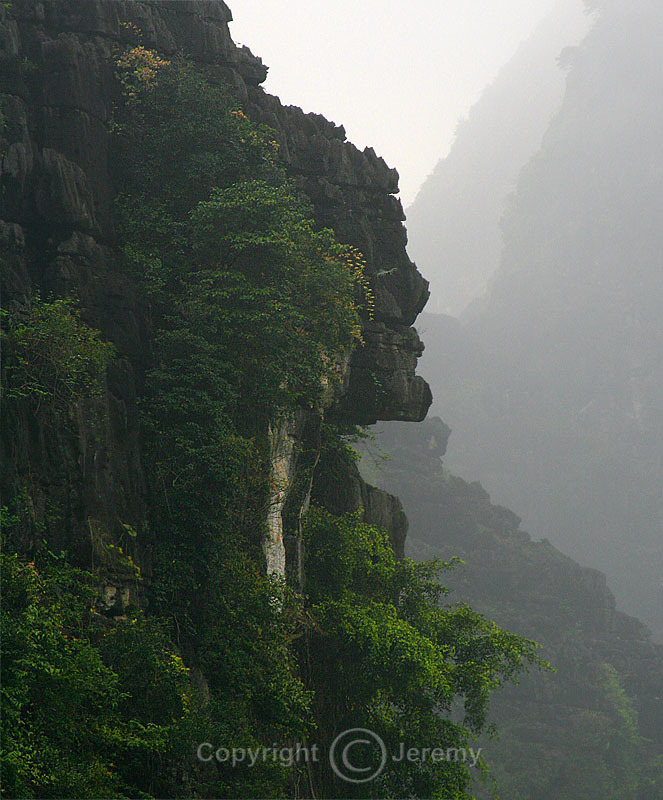 Face Of The Mountain, Tam Coc (Mar 07)
