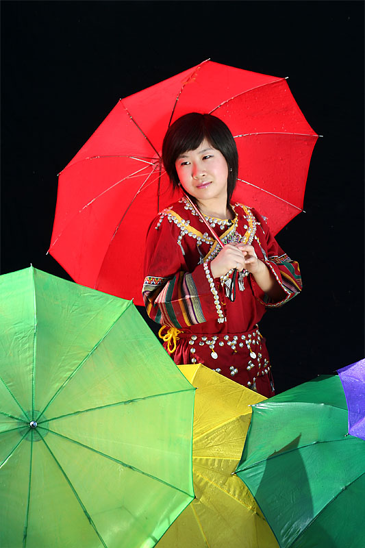Girl With Umbrella (27 May 07)