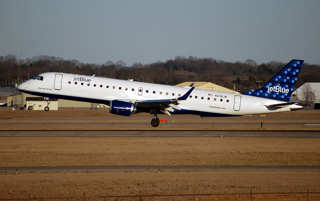 JetBlue Airways Embraer 190 (N236JB)