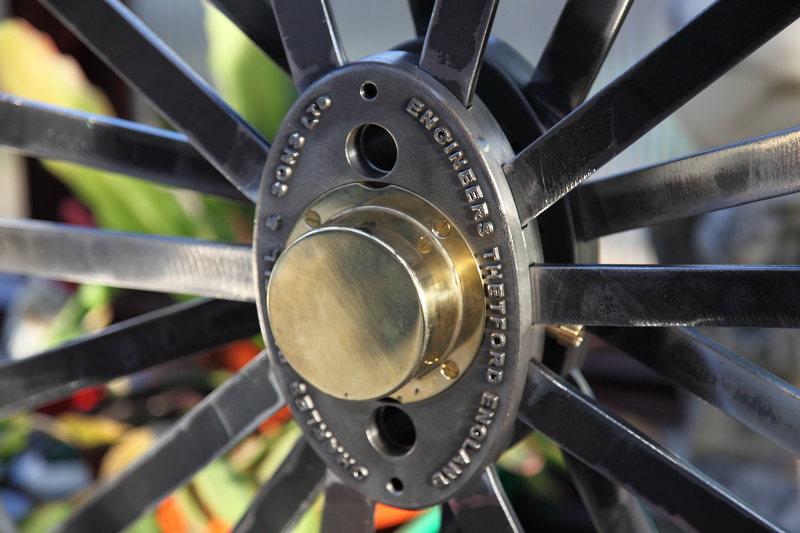 Rear left wheel hub