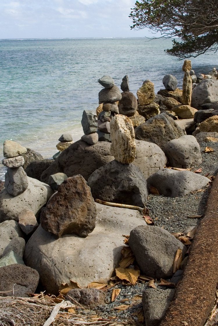 C2353 Stone Sculptrures at Crouching Lion