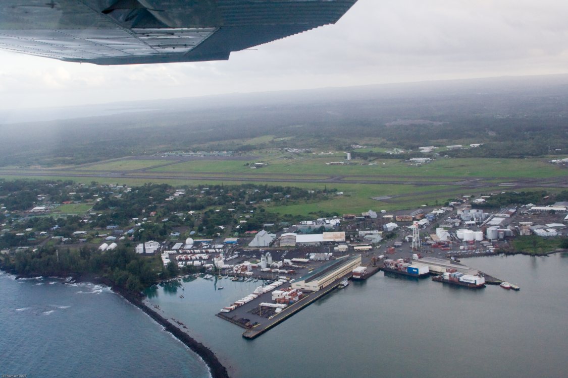 C4154 Hilo is the main Harbor on Hawaii