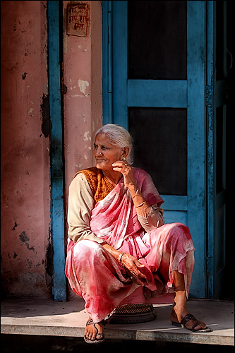 Lady in rose