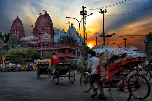 Sri Digambar Jain Lal Mandir at sunset