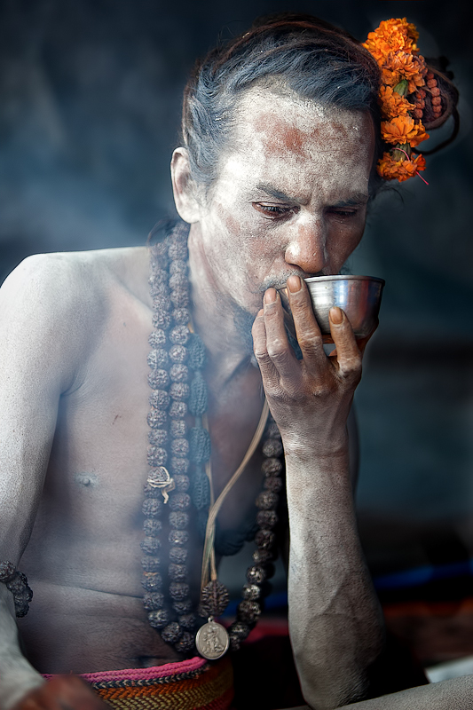 Naga tea-time