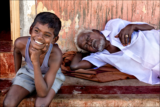 சோம்பேறி  மதியம்