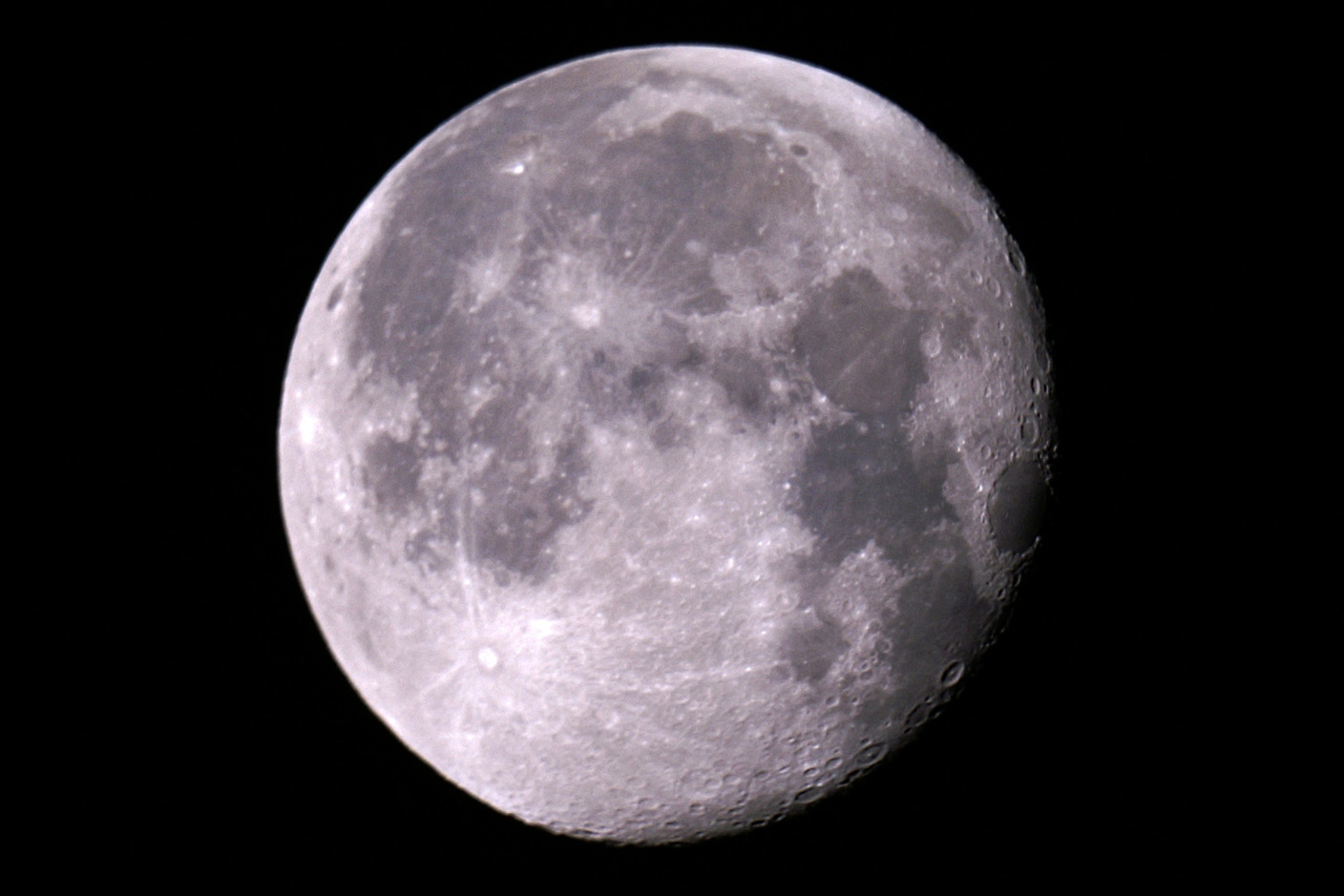 Moon01.jpg