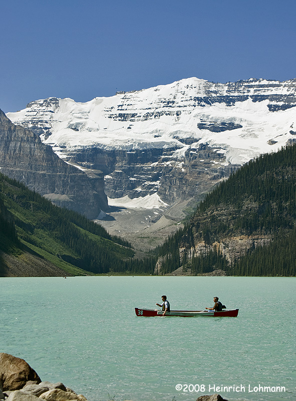 GP8900-Lake Louise.jpg