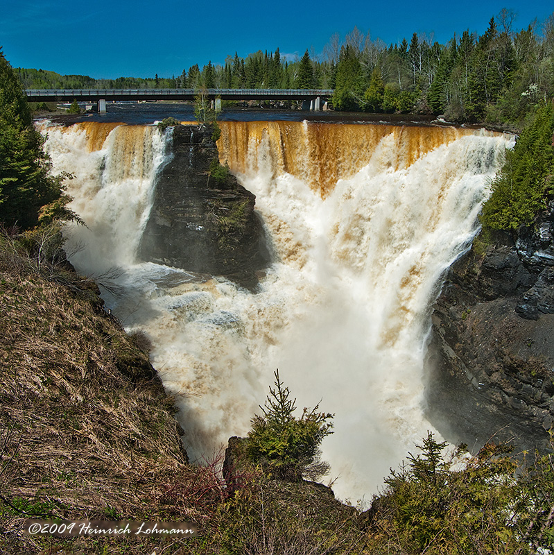 K202700-Kakabeka Falls.jpg