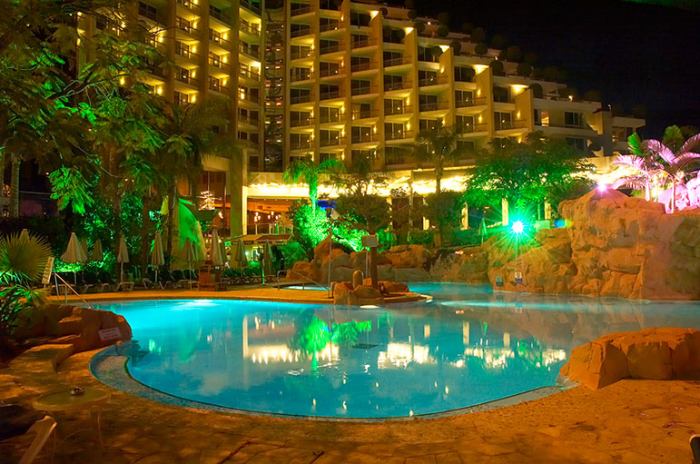 Dan Hotel