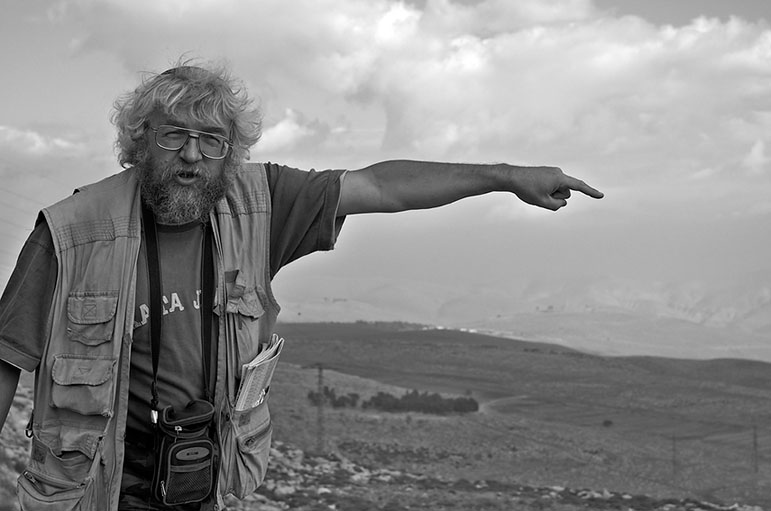 Misha Ezer