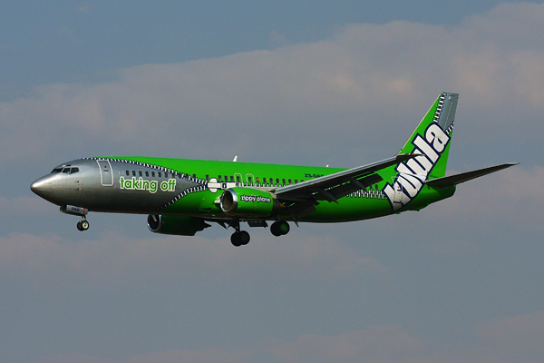 KULULA.COM BOEING 737 400 JNB RF IMG_6333.jpg