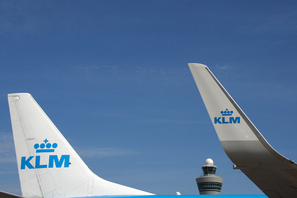 KLM BOEING 737 800 AMS RF IMG_7821.jpg