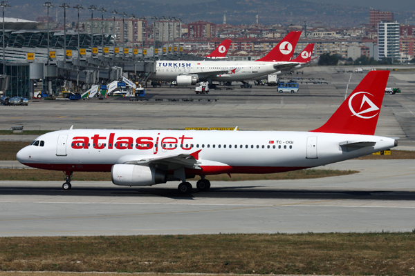 ATLAS JET AIRBUS A320 IST RF IMG_4947.jpg