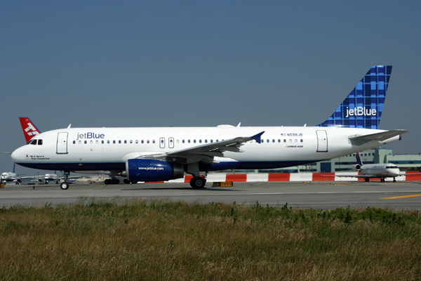 JET BLUE AIRBUS A320 JFK RF IMG_7536.jpg