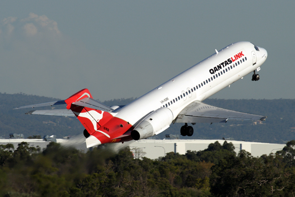 QANTAS LINK BOEING 717 PER RF IMG_5945.jpg