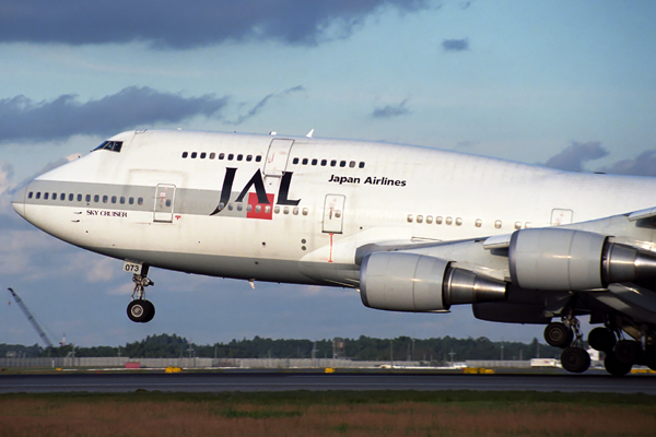 JAPAN AIRLINES BOEING 747 400 NRT RF 1431 2.jpg