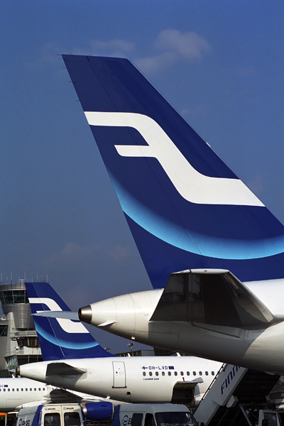 FINNAIR TAILS HEL RF 1649 9.jpg