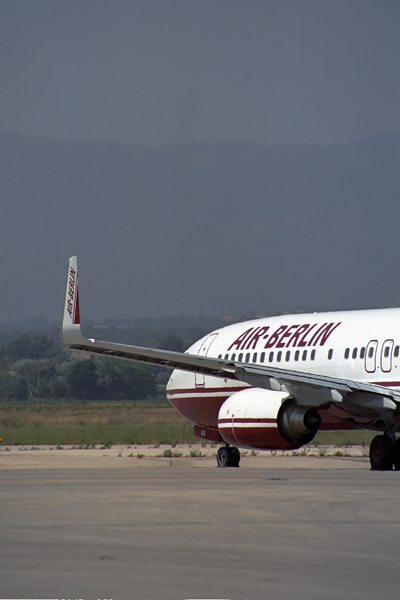 AIR BERLIN BOEING 737 800 PMI RF 1541 16.jpg