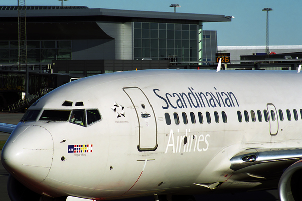 SAS BOEING 737 600 CPH RF 1766 7.jpg