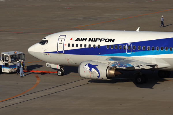 AIR NIPPON BOEING 737 500 HND RF IMG_7676.jpg