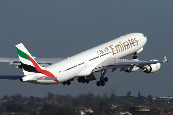 EMIRATES AIRBUS A340 500 SYD RF IMG_8831.jpg