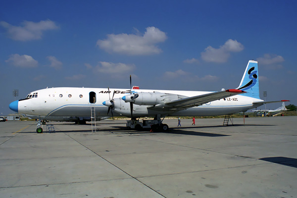 AIR CESS ILYUSHIN IL18 SHJ RF 1226 10.jpg