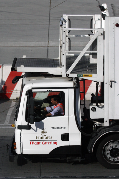 EMIRATES CATERING DXB RF IMG_1075.jpg