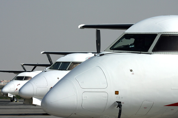 ABU DHABI AVIATION DASH 8S AUH RF IMG_0842.jpg