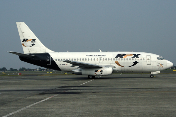 REPUBLIC EXPRESS BOEING 737 200 CGK RF IMG_1052.jpg