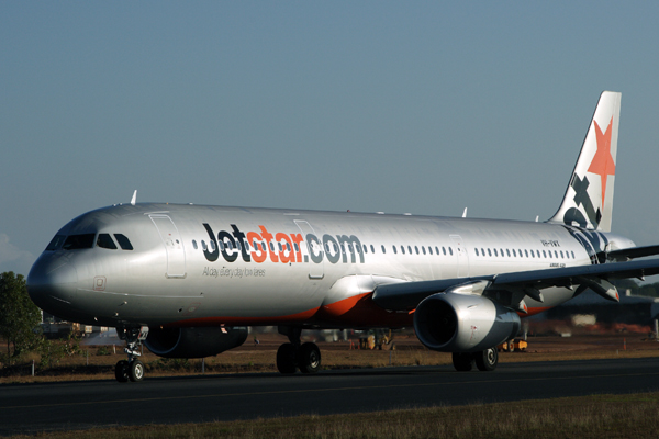 JETSTAR AIRBUS A321 DRW RF IMG_1397.jpg