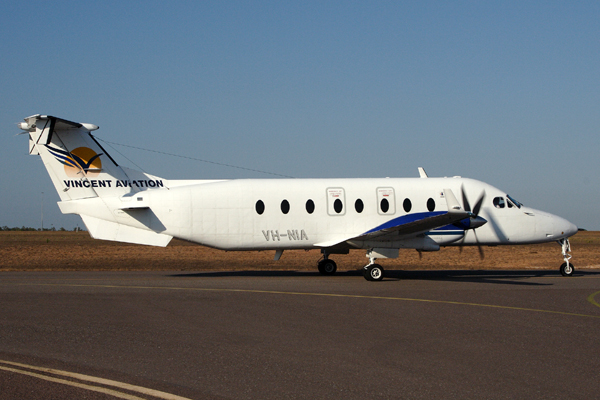 VINCENT AVIATION BEECH 1900 DRW RF IMG_1422.jpg