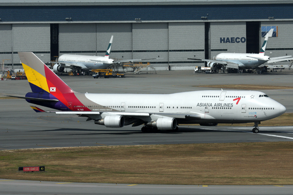 ASIANA BOEING 747 400M HKG RF IMG_4782.jpg