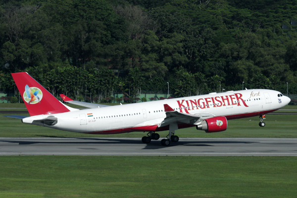 KINGFISHER AIRBUS A330 200 SIN RF IMG_5001.jpg