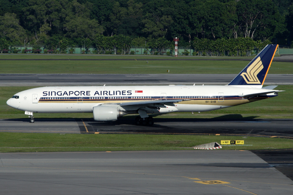 SINGAPORE AIRLINES BOEING 777 200 SIN RF IMG_2607.jpg