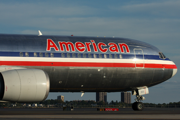 AMERICAN BOEING 767 300 JFK RF IMG_3921.jpg