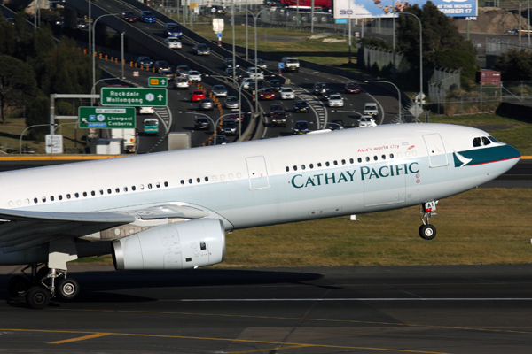 CATHAY PACIFIC AIRBUS A330 300 SYD RF IMG_2392.jpg