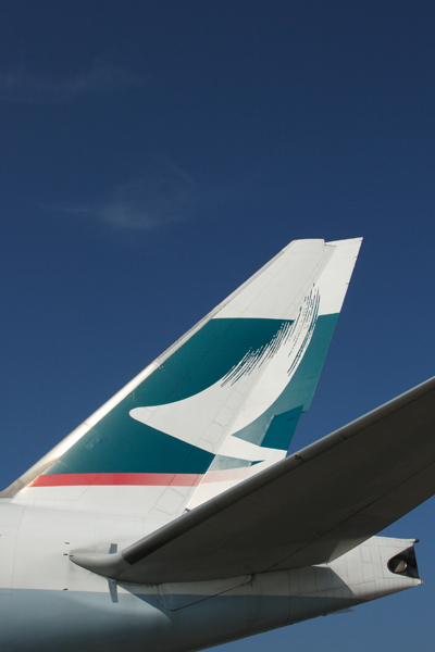 CATHAY PACIFIC BOEING 777 200 DPS IMG_1347.jpg