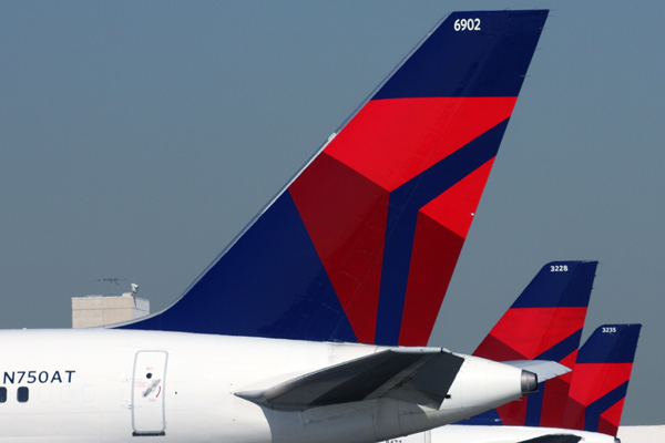 DELTA TAILS LAX RF IMG_1306.jpg