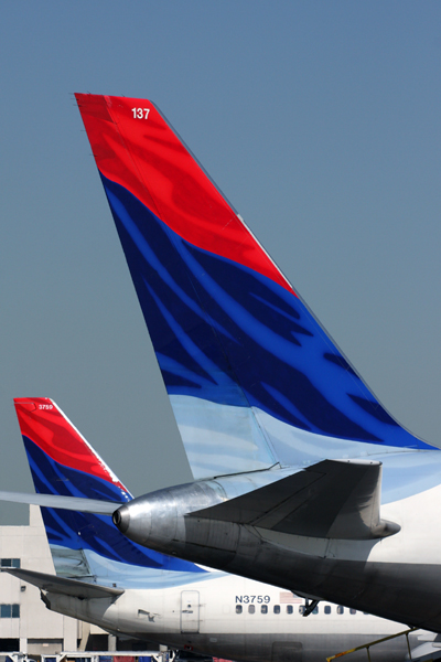 DELTA TAILS LAX RF IMG_1308.jpg