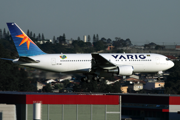 VARIG BOEING 767 200 GRU RF IMG_4875.jpg