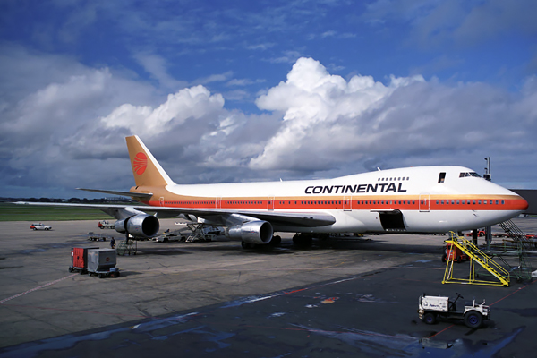 CONTINENTAL BOEING 747 200 SYD RF 192 14.jpg