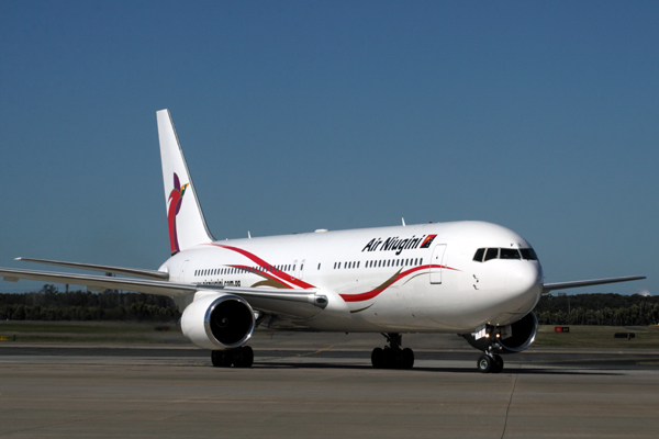 AIR NIUGINI BOEING 767 300 BNE RF IMG_6326.jpg