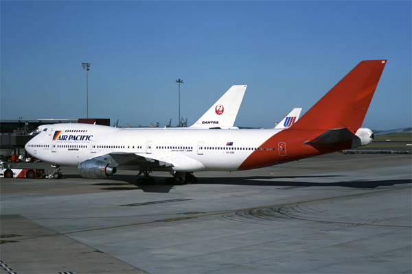 AIR PACIFIC BOEING 747 200 SYD RF 661 17.jpg