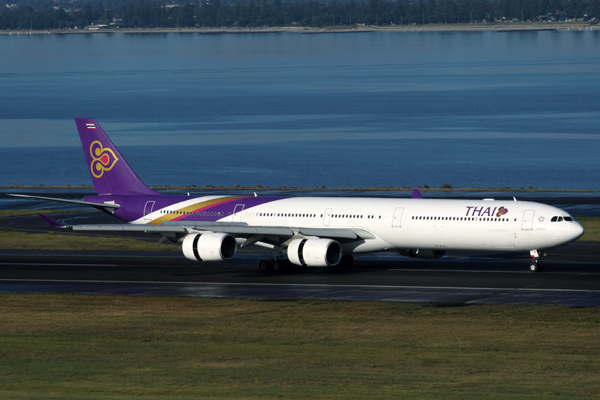 THAI AIRBUS A340 600 SYD RF IMG_8029.jpg